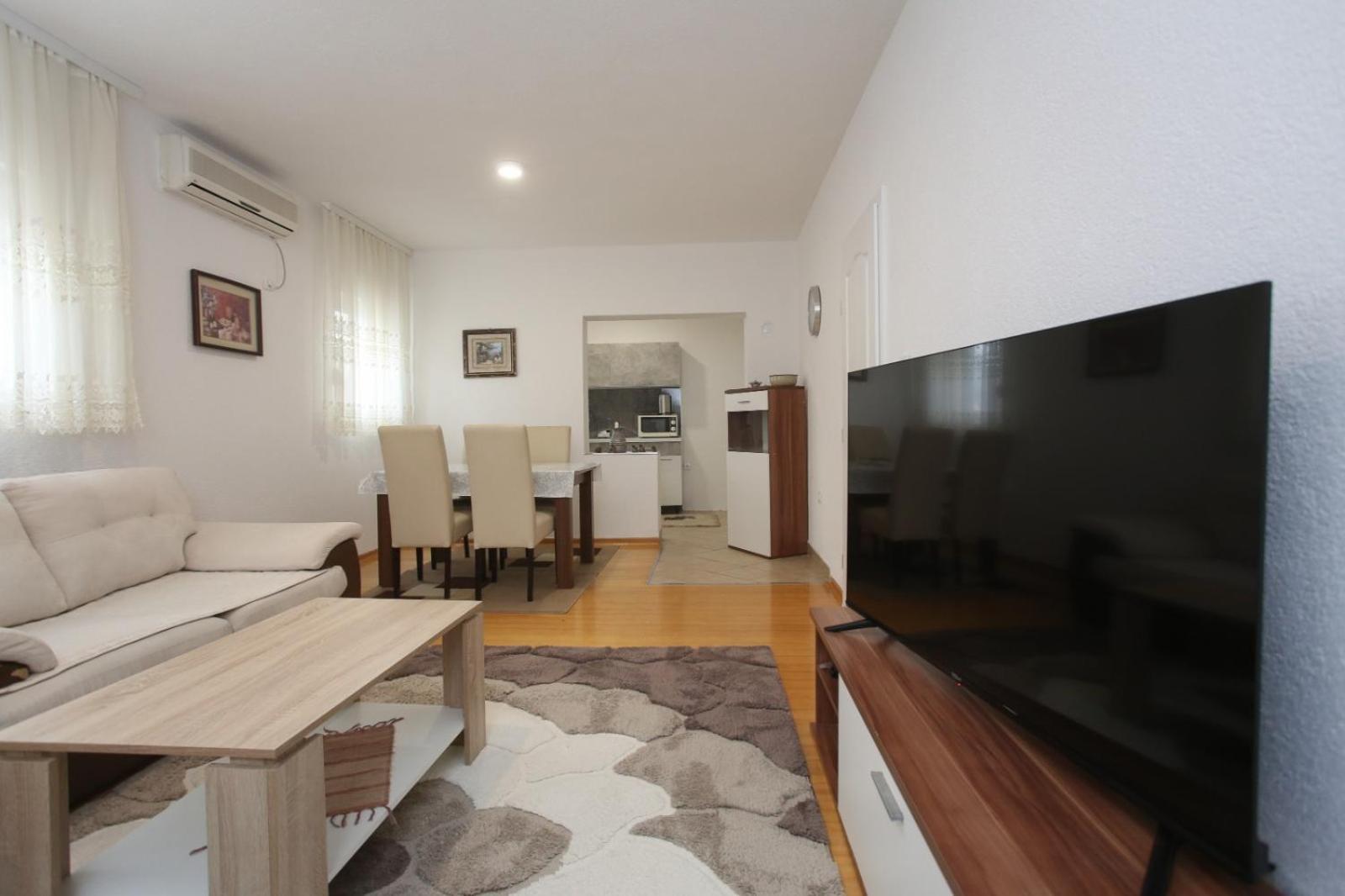 Apartments Daris 莫斯塔尔 外观 照片